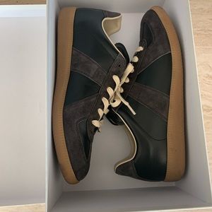 Black/ Brown low top Replica Sneaker